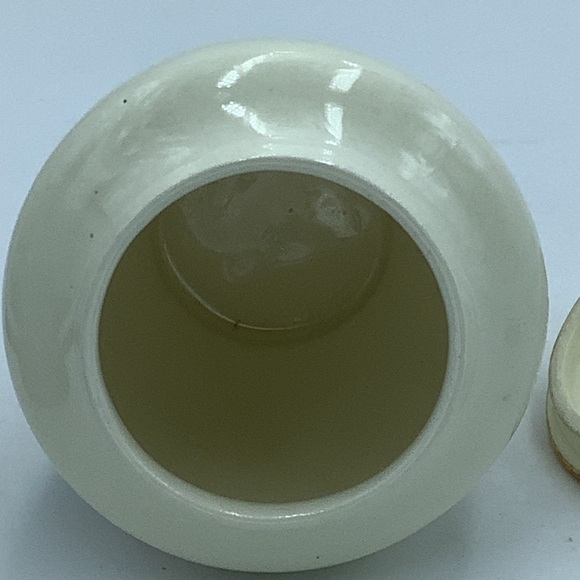 Small Rose Covered Jar with Gold Trim - Picture 6 of 8